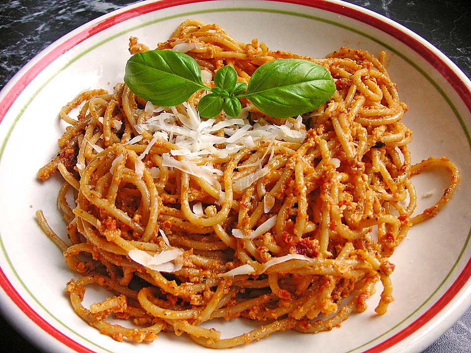 spaghetti-pesto-rosso