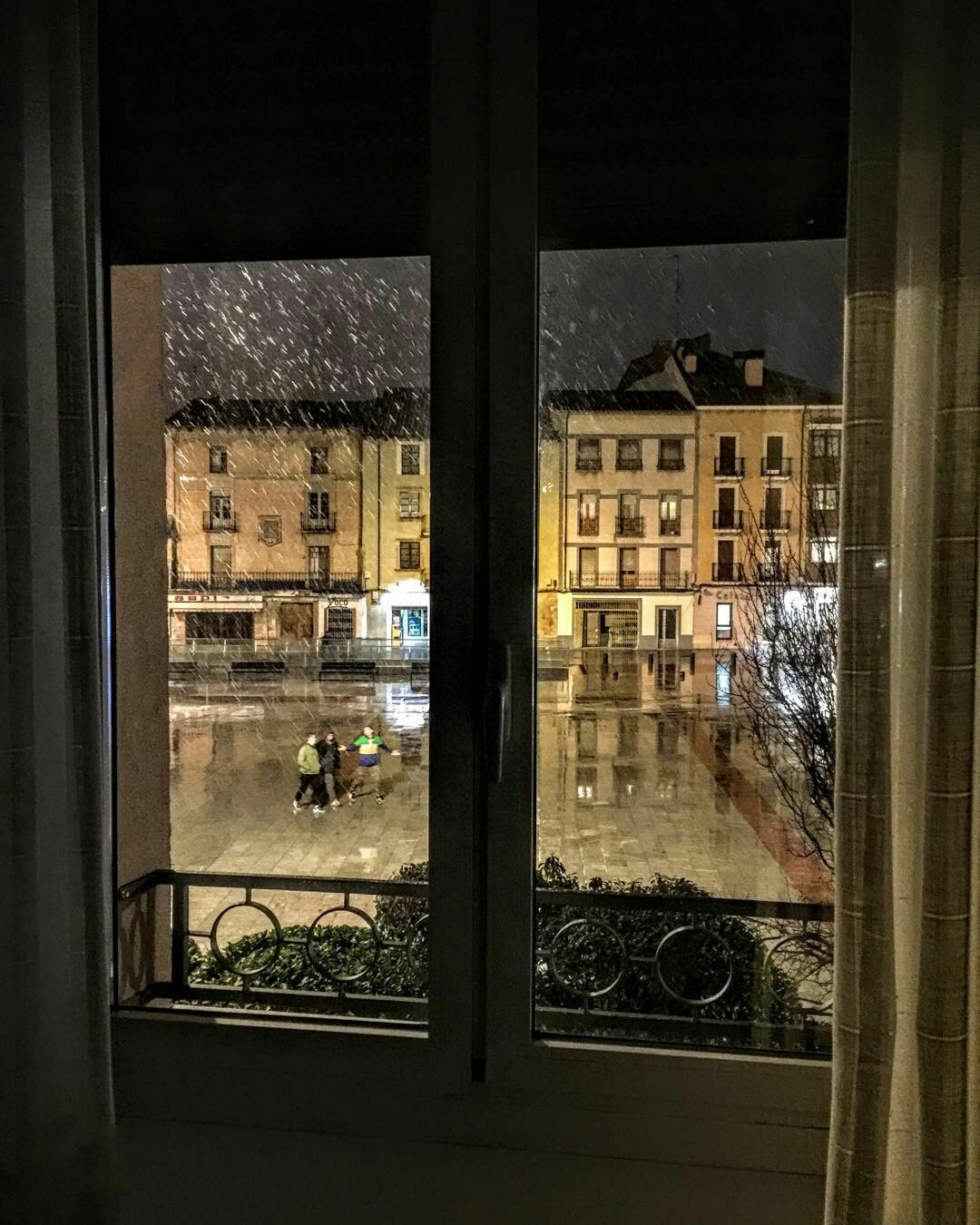 analoart-1484641623838